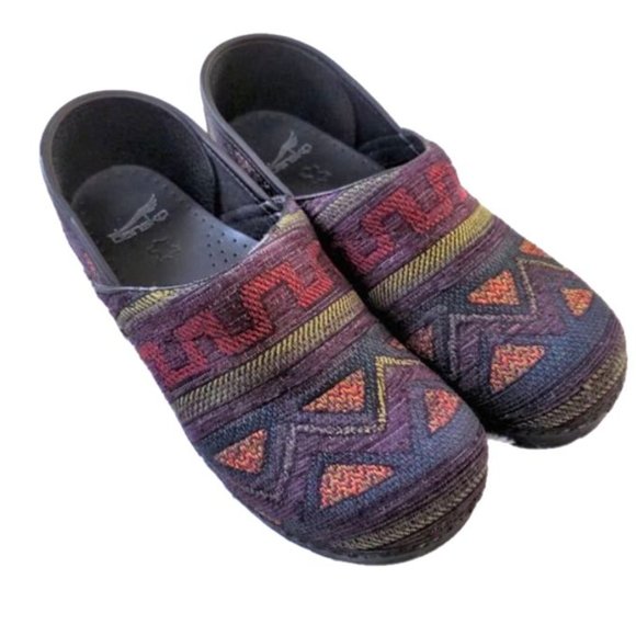 Dansko Shoes - RELISTED Dansko Nursing Clogs Comfort Southwest Blanket Pattern Size 10.5
